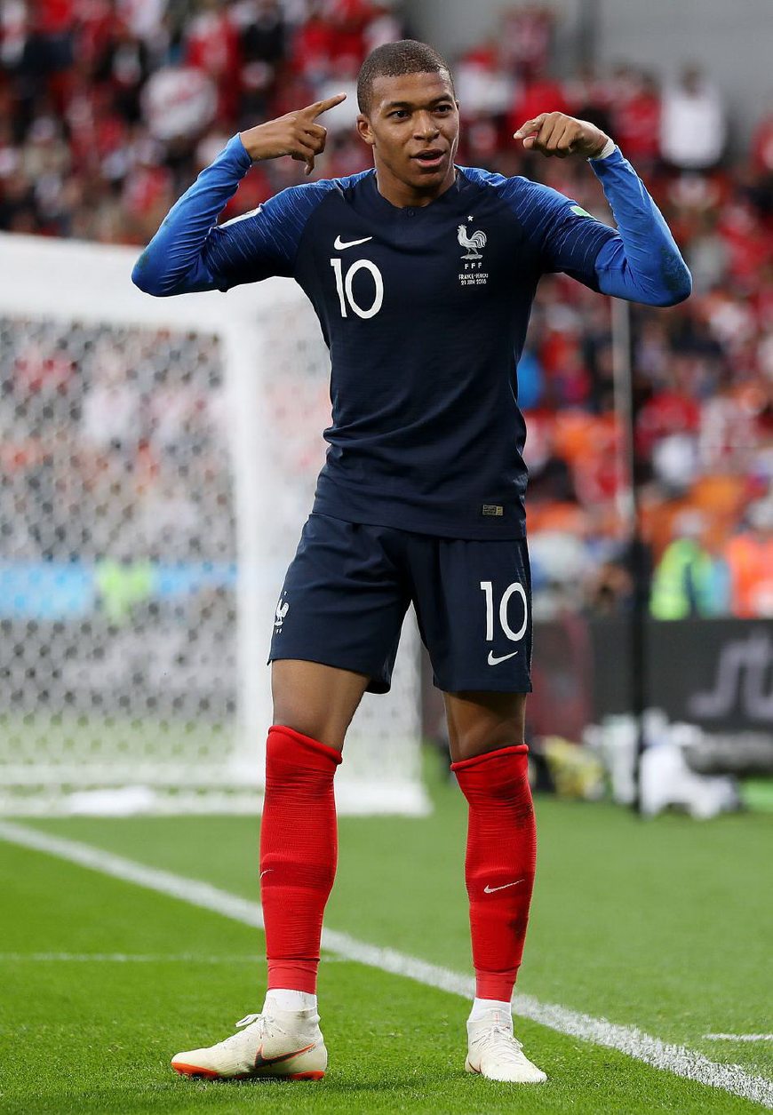 热议世界杯分组：观众组才是死亡之组；德荷法可看性不错（世界杯分组引热议：真正的死亡之组是观众组，德荷法看点十足）