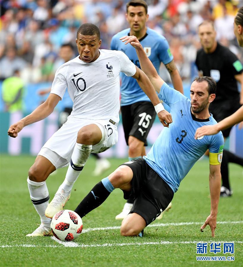 龙赛罗：这支皇马根本不会踢球，他们骗了我们所有人（龙赛罗痛批皇马：这支球队完全不会踢球，所有人都被蒙蔽了）