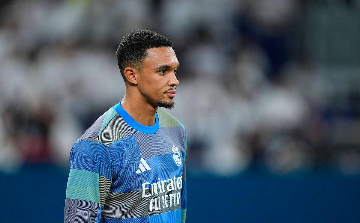 孔蒂：卡拉巴赫非常难对付，我对球队今天的表现很满意（孔蒂称卡拉巴赫难缠，对球队今日表现感到满意）